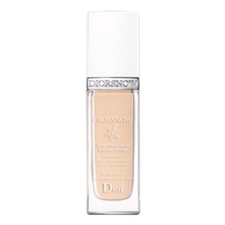 ディオール(Dior)のDior スノーホワイトニングフレッシュフイルド(ファンデーション)