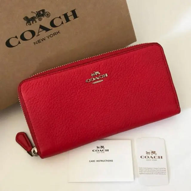 ファッション小物【新品】COACH★上質なレザー長財布 定価4.6万円　ブライトレッド