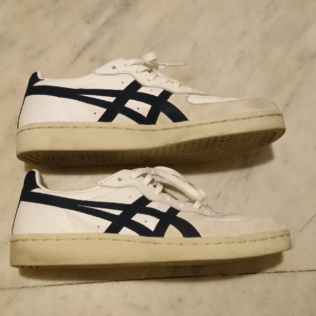 Onitsuka Tiger(オニツカタイガー)の週末sale オニツカタイガー スニーカー 25センチ  メンズの靴/シューズ(スニーカー)の商品写真