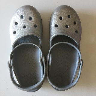 クロックス(crocs)のcrocs クロックス カリン スパークル クロッグ キッズ J1  (サンダル)