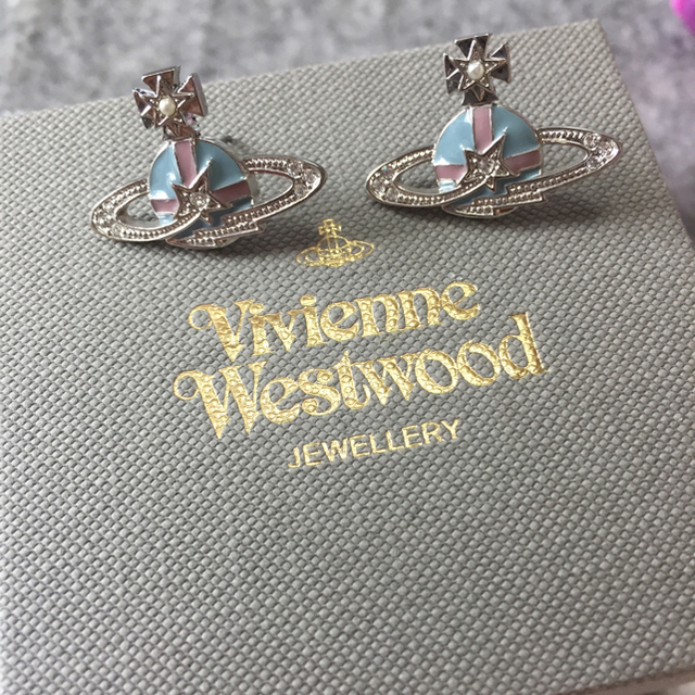 Vivienne Westwood ピアス