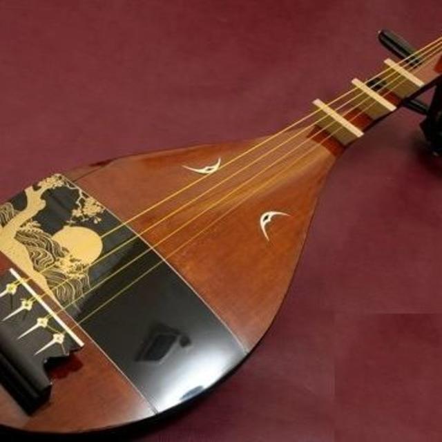 金蒔絵総漆塗りの薩摩琵琶 楽器の和楽器(その他)の商品写真