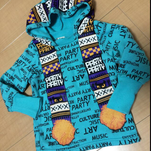 PARTYPARTY(パーティーパーティー)のparty party パーカー 新品 キッズ/ベビー/マタニティのキッズ服男の子用(90cm~)(その他)の商品写真