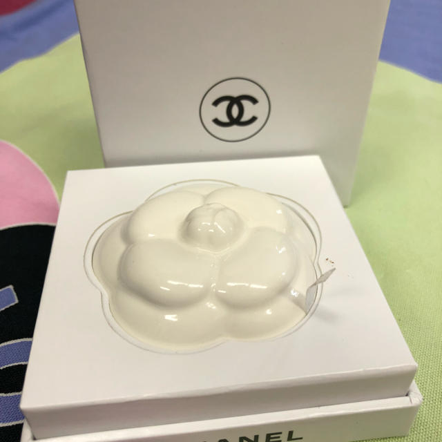 CHANEL(シャネル)の週末お値下げ❣️シャネルペーパーウェイト インテリア/住まい/日用品の文房具(その他)の商品写真