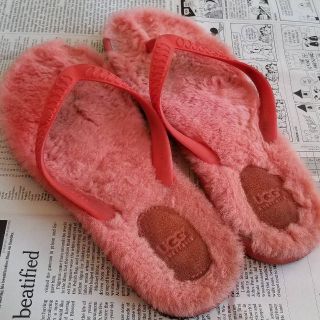 アグ(UGG)のUGGオレンジビーチサンダル(ビーチサンダル)