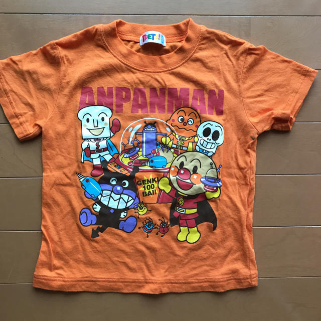 アンパンマン(アンパンマン)のアンパンマン Ｔシャツ 100 再値下げ！ キッズ/ベビー/マタニティのキッズ服男の子用(90cm~)(Tシャツ/カットソー)の商品写真