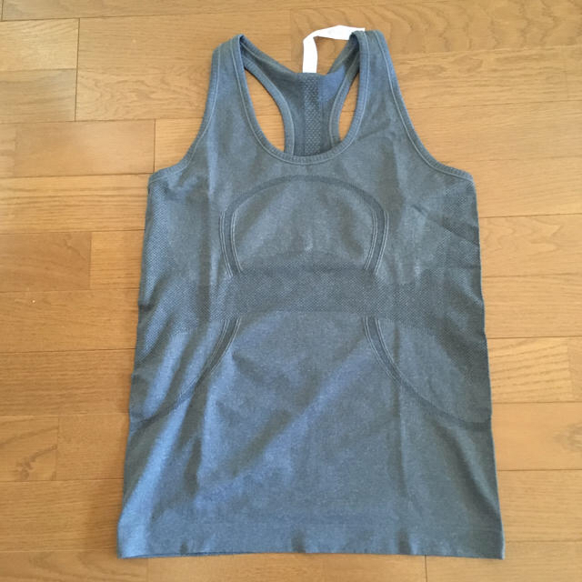 *outlet* lululemon size8 tank top