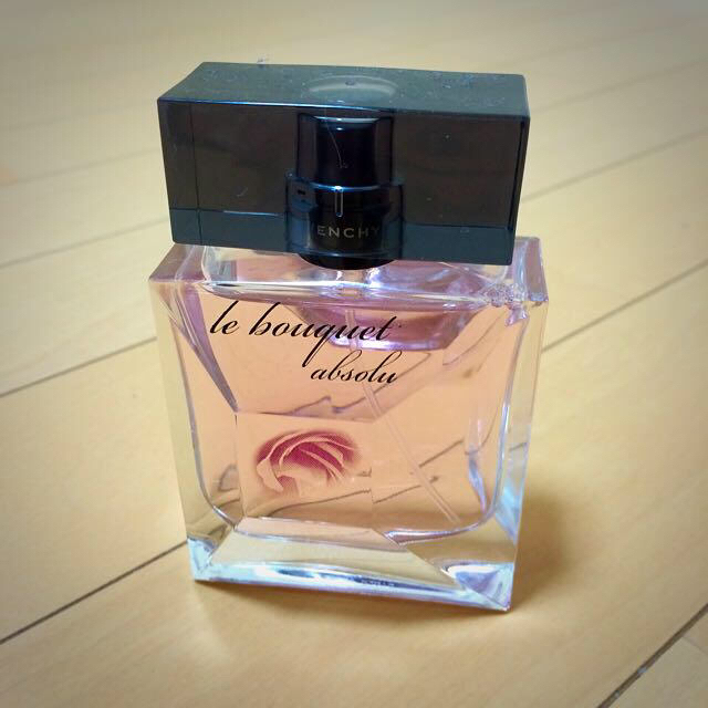 GIVENCHY オーデトワレ 香水❤️香水(女性用)