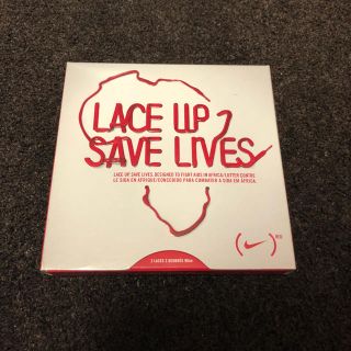 ナイキ(NIKE)の新品 NIKE 限定 シューレース lace up save lives (その他)