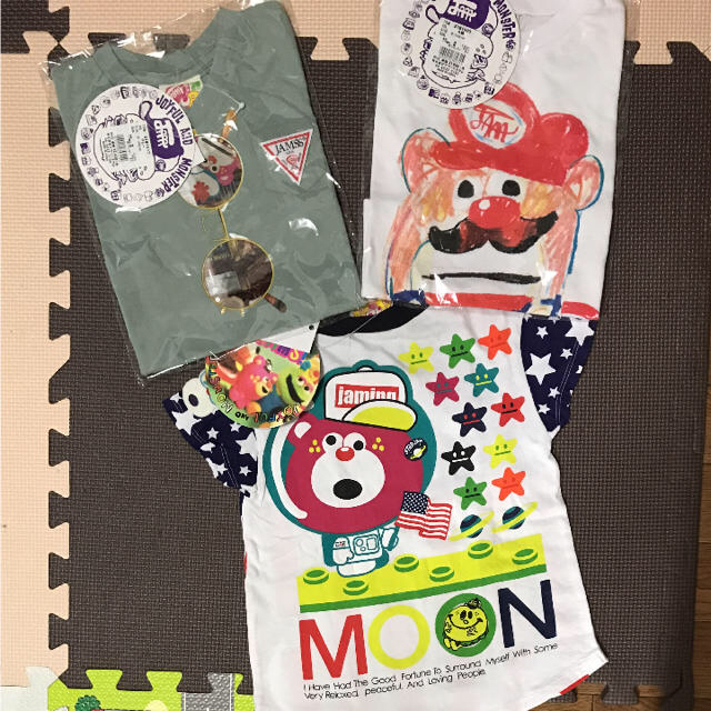 JAM(ジャム)のベラ☆様専用☆新品 JAM スペース Tシャツ 100 キッズ/ベビー/マタニティのキッズ服男の子用(90cm~)(Tシャツ/カットソー)の商品写真