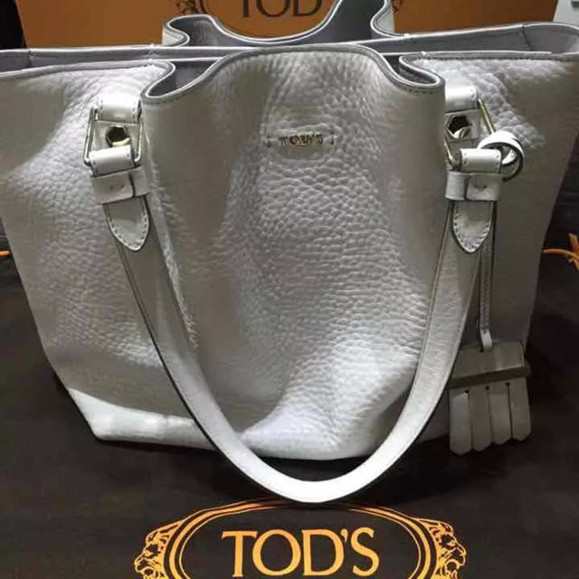 TOD'S トッズ フラワーバッグ