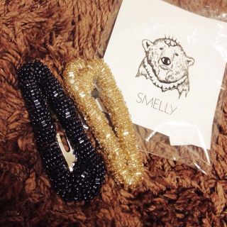 アーバンリサーチ(URBAN RESEARCH)のsmelly ビーズヘアピン２色セット(ヘアピン)