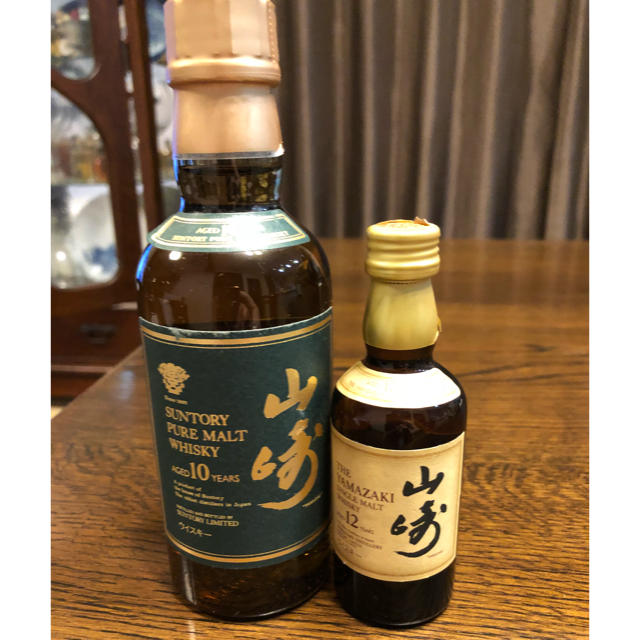 サントリー(サントリー)の山崎10年グリーンラベル180mlと山崎12年ミニチュアボトル 食品/飲料/酒の酒(ウイスキー)の商品写真