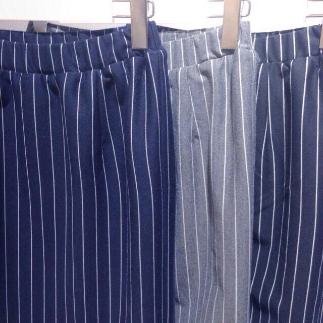 Andemiu(アンデミュウ)のリバーシブルスカート☆ レディースのスカート(ひざ丈スカート)の商品写真