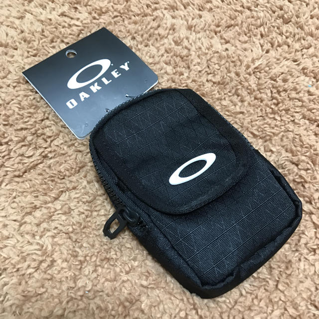 Oakley(オークリー)の❤︎新品未使用❤︎OAKLEY❤︎ボールポーチ❤︎ スポーツ/アウトドアのゴルフ(その他)の商品写真