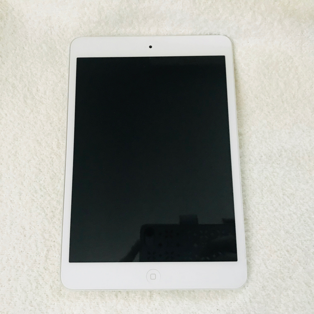 iPad(アイパッド)のiPad mini 16GB white Wi-Fiモデル スマホ/家電/カメラのPC/タブレット(タブレット)の商品写真