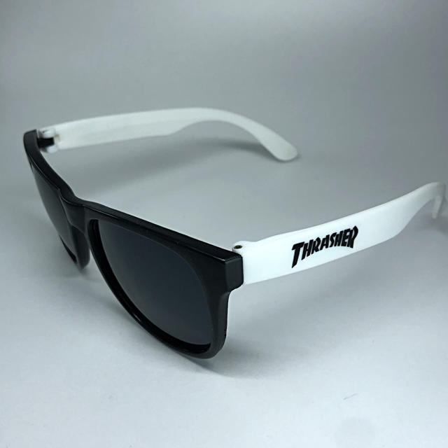 THRASHER(スラッシャー)のTHRASHER sunglasses サングラス レディースのファッション小物(サングラス/メガネ)の商品写真