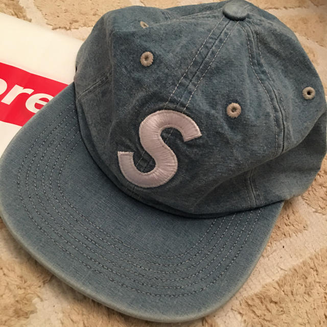 Supreme(シュプリーム)のSupreme Sロゴ キャップ 新品 メンズの帽子(キャップ)の商品写真