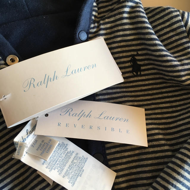 Ralph Lauren(ラルフローレン)の2回短時間着ラルフローレンリバーシブルパーカー90cm キッズ/ベビー/マタニティのキッズ服男の子用(90cm~)(ジャケット/上着)の商品写真