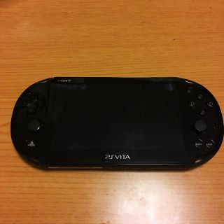 プレイステーションヴィータ(PlayStation Vita)のPS vita PCH-2000 本体(携帯用ゲーム機本体)