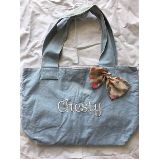 チェスティ(Chesty)のChestyデニム風サブバッグ☆シフォンリボンビジュー付き(トートバッグ)