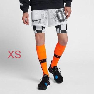 ナイキ(NIKE)の新品 XS ナイキ オフホワイト ショーツ ショートパンツ NIKE(ショートパンツ)