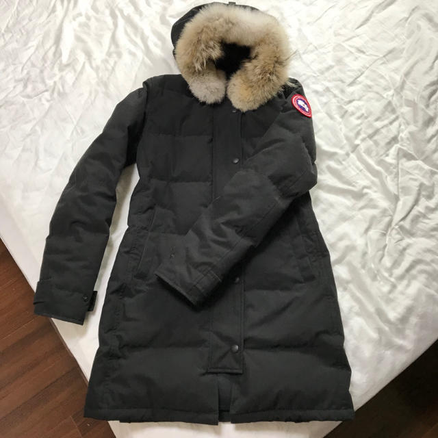 CANADA GOOSE(カナダグース)のCANADA GOOSE MACKENZIE カナダグース マッケンジーパーカ レディースのジャケット/アウター(ダウンジャケット)の商品写真