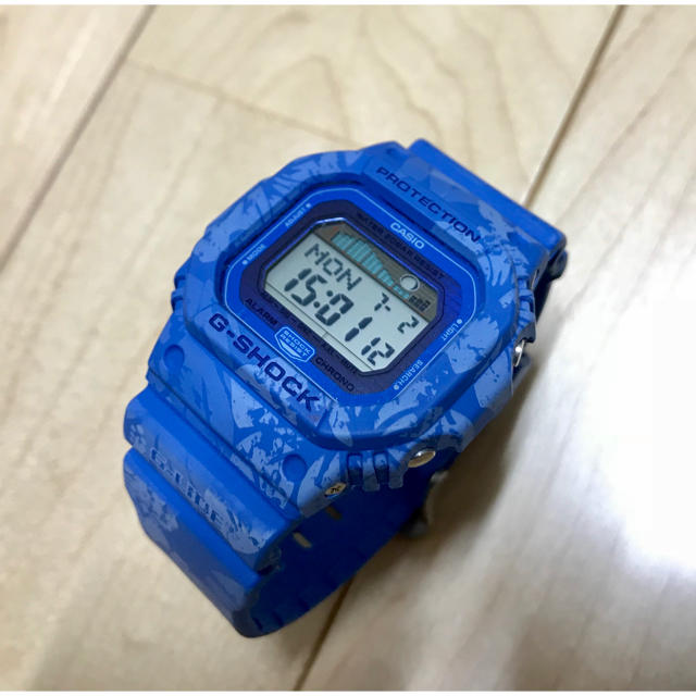 G-SHOCK(ジーショック)のGLX-5600F G-shock Gライド タイドグラフ 花柄 ハイビスカス メンズの時計(腕時計(デジタル))の商品写真