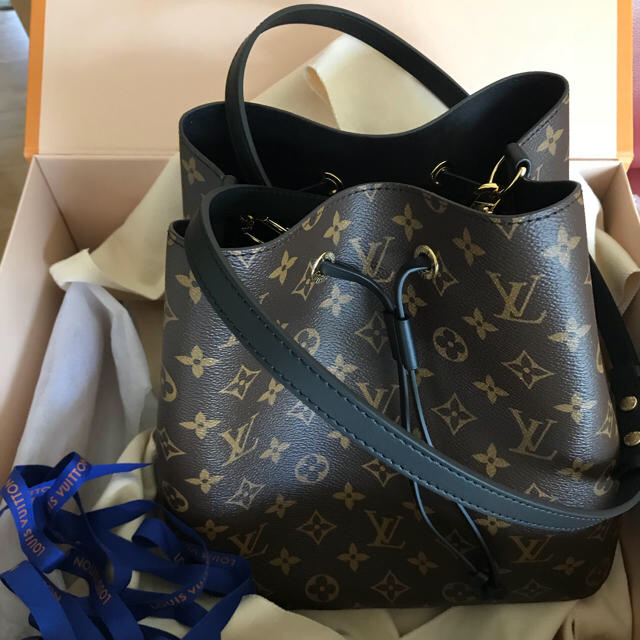 LOUIS VUITTON - ★HIRO@YPMさま専用  ルイヴィトン  ネオノエ 新品 18/6月購入物