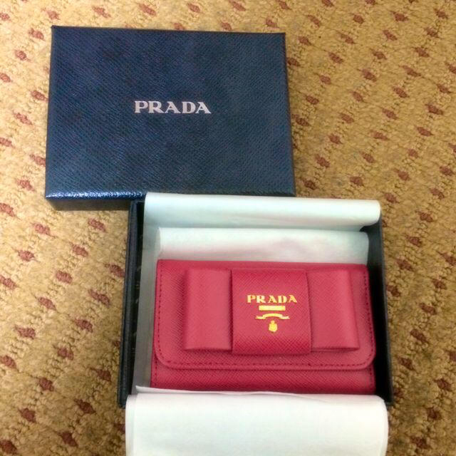 PRADA(プラダ)の新品 PRADA キーケース レディースのファッション小物(名刺入れ/定期入れ)の商品写真