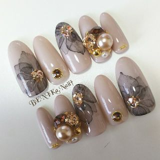 lady flower♡bijou clay beige コスメ/美容のネイル(つけ爪/ネイルチップ)の商品写真