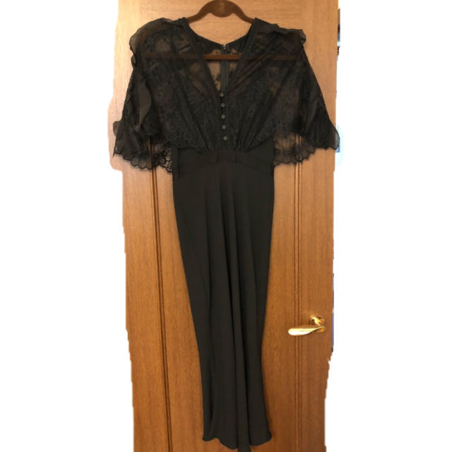 SELF -PORTRAIT 黒ドレス
