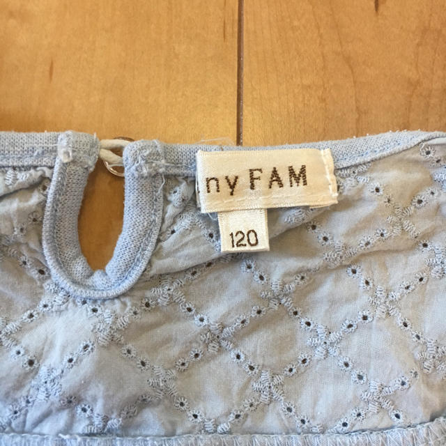 anyFAM(エニィファム)のanyfamTシャツ 120 キッズ/ベビー/マタニティのキッズ服女の子用(90cm~)(Tシャツ/カットソー)の商品写真