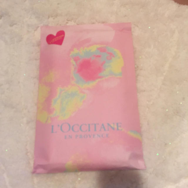 L'OCCITANE(ロクシタン)の新品未使用♡ロクシタンハンドクリーム6本セット♡ コスメ/美容のボディケア(ハンドクリーム)の商品写真