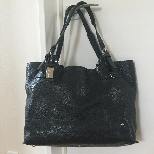 ペレボルサ PELLE BORSA 黒バッグ