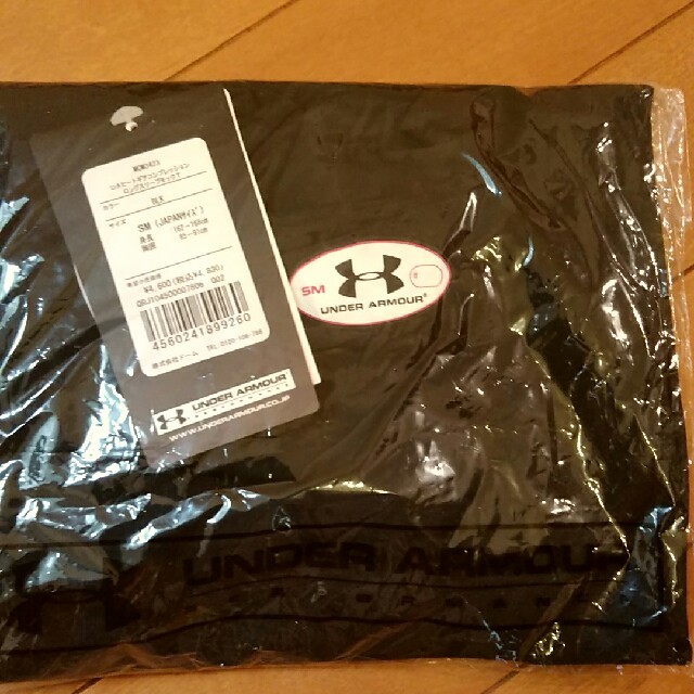 UNDER ARMOUR ロングスリーブモック