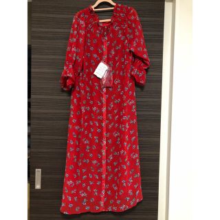 ダブルクローゼット(w closet)のマドンナ様専用 新品未使用 w closet 肩シャーリングワンピース(ロングワンピース/マキシワンピース)