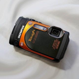 オリンパス(OLYMPUS)の新品より新品!? OLYMPUS TG-860 Tough 特典豪華！(コンパクトデジタルカメラ)