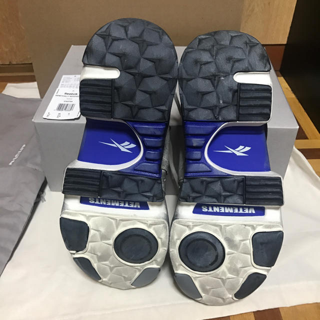 VETEMENTS×Reebok メンズの靴/シューズ(スニーカー)の商品写真