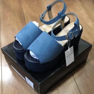 アズールバイマウジー(AZUL by moussy)のAZUL  BY  MOUSSY 配色厚底サンダル Lサイズ(サンダル)