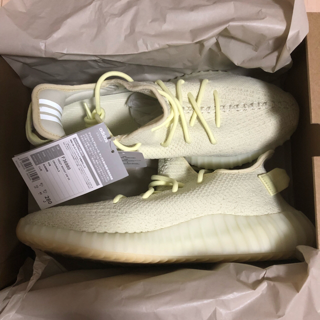 adidas(アディダス)の28cm YEEZY BOOST 350 V2 BUTTER 国内正規 メンズの靴/シューズ(スニーカー)の商品写真