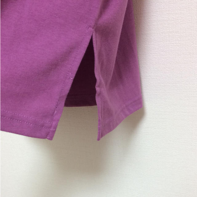 rivet & surge(リベットアンドサージ)の新品♡rivet＆surge いっぱいクマ ボトルネック ピンク紫 レディースのトップス(Tシャツ(半袖/袖なし))の商品写真