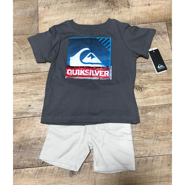 QUIKSILVER(クイックシルバー)の新品 クイックシルバー セットアップ キッズ/ベビー/マタニティのキッズ服男の子用(90cm~)(Tシャツ/カットソー)の商品写真