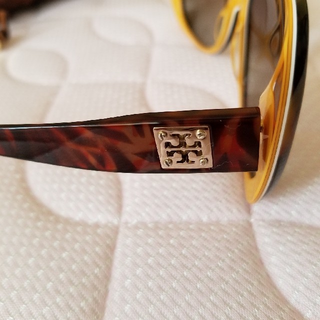 Tory Burch(トリーバーチ)のトリーバーチ サングラス レディースのファッション小物(サングラス/メガネ)の商品写真