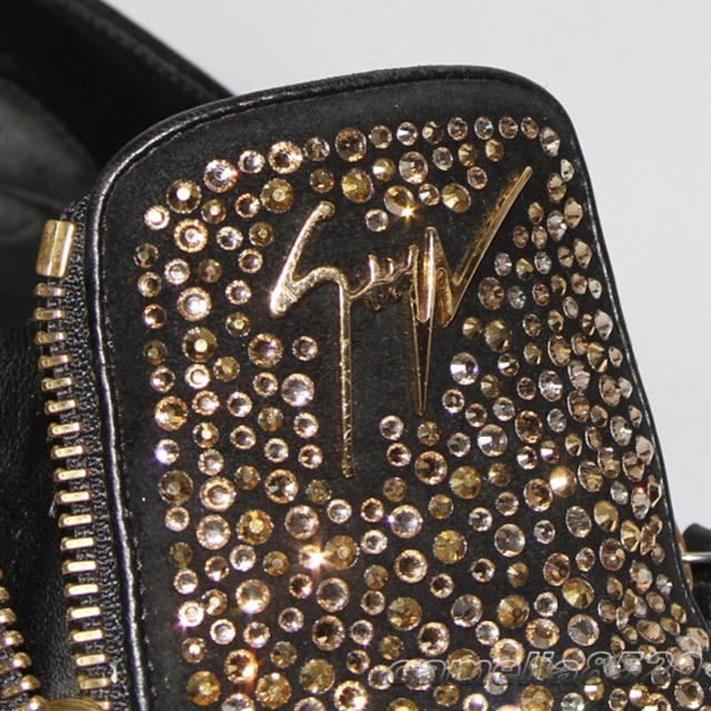 Giuseppe Zanotti Design - ジュゼッペザノッティ Giuseppe Zanotti Design - ジュゼッペザノッティ