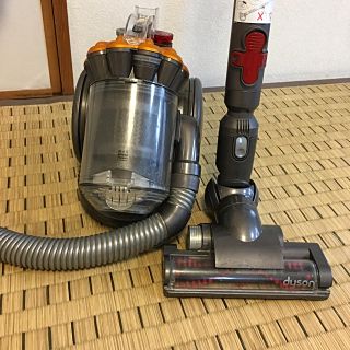 ダイソン(Dyson)のdyson 掃除機 DC26(掃除機)