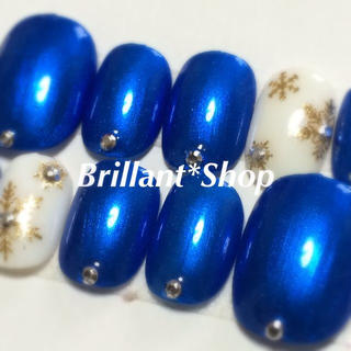 ジェル済✨雪の結晶×パールブルー コスメ/美容のネイル(つけ爪/ネイルチップ)の商品写真