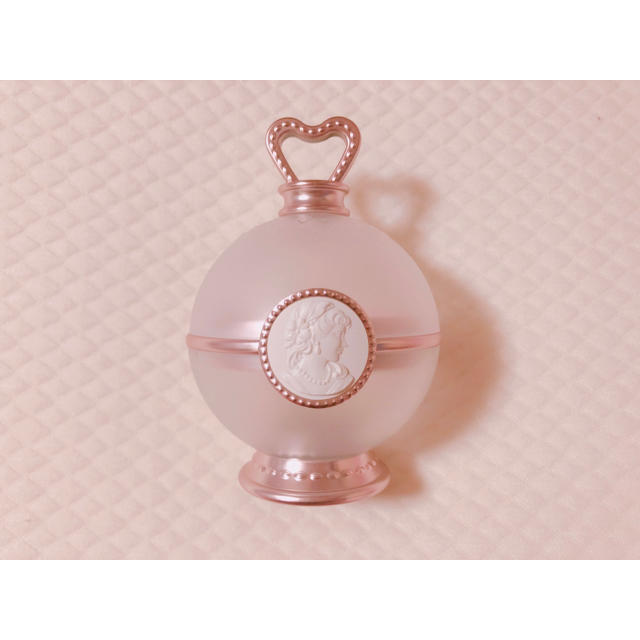 Les Merveilleuses LADUREE(レメルヴェイユーズラデュレ)の専用 ラデュレ LADUREE 限定 ポット コスメ/美容のベースメイク/化粧品(チーク)の商品写真