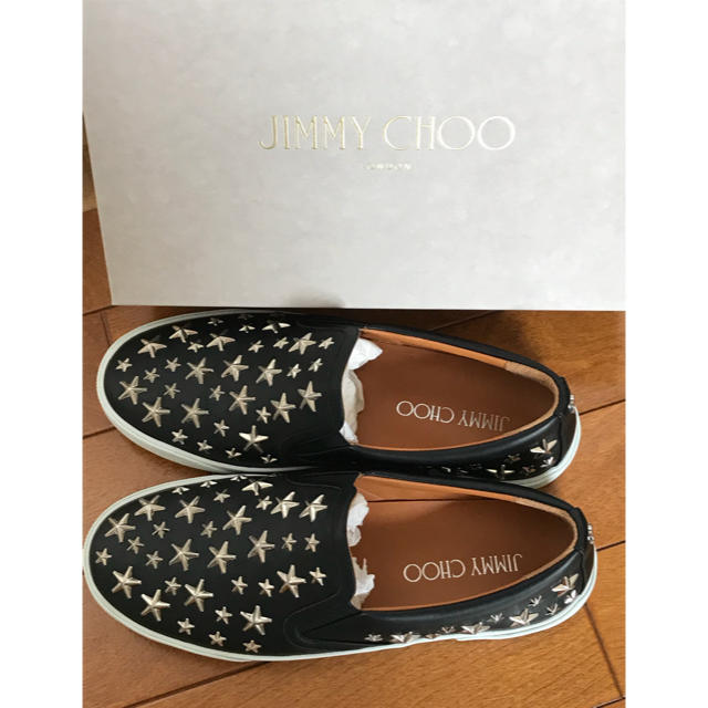 JIMMY CHOO(ジミーチュウ)のジミーチュウスタッズシューズ レディースの靴/シューズ(スリッポン/モカシン)の商品写真