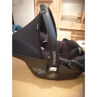 マキシコシ(Maxi-Cosi)のマキシコシ　ペブル　ISOFIX  ファミリーフィックス(自動車用チャイルドシート本体)